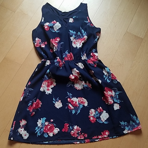 41 Hawthorn Dresses & Skirts - 41 Hawthorn Flower Dress